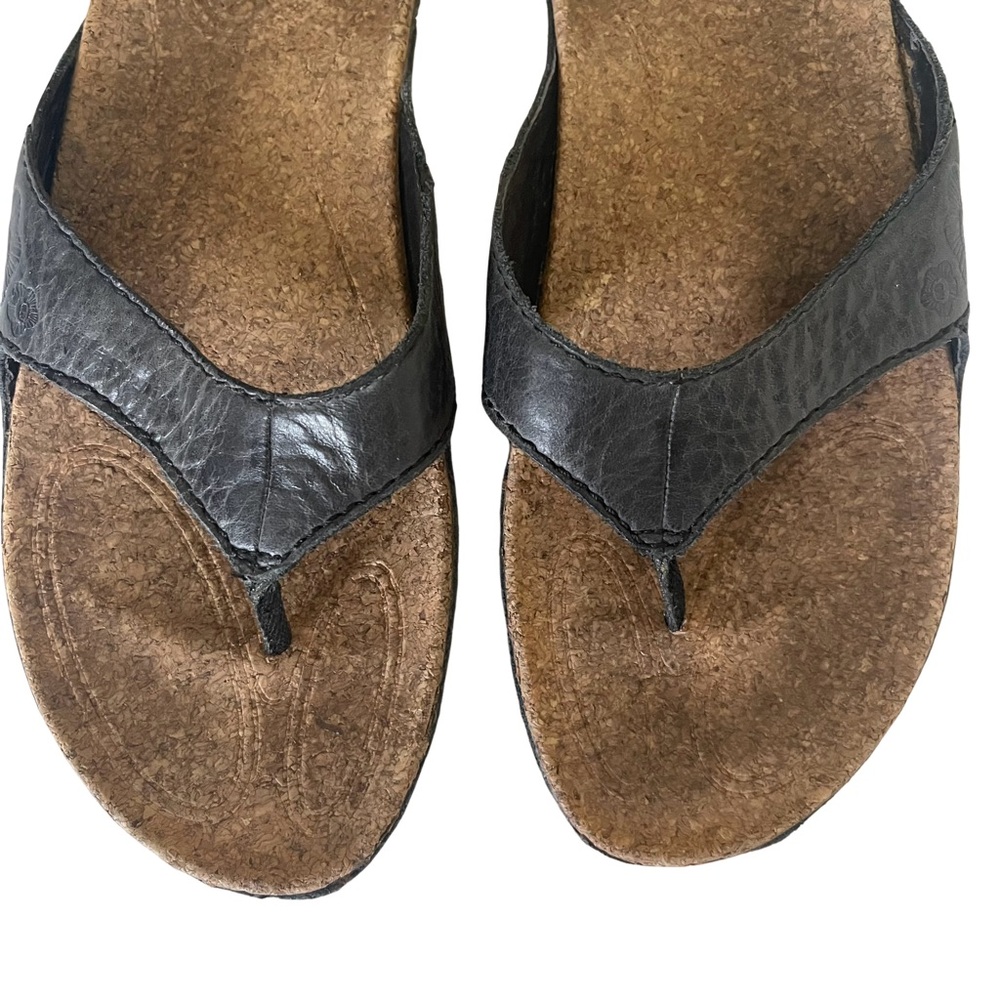 Patagonia Shore Ting Black Leather Cork Bed Thong Flat Sandals. Size 10